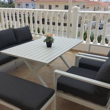 Nissi Golden Sands Sea View 2 Bedroom Apartment ไอยานาปา ภายนอก รูปภาพ